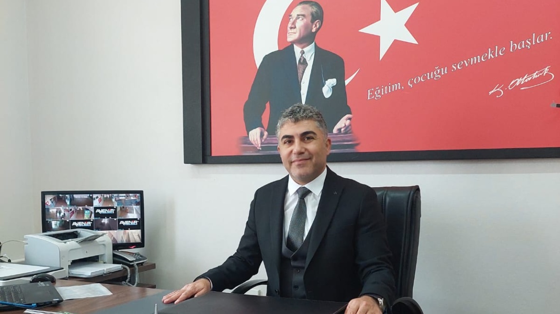 Emrah ÖZDEMİR - Okul Müdürü